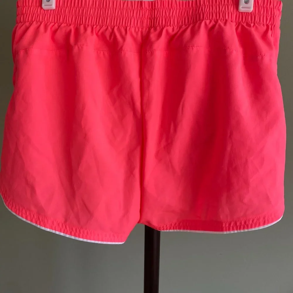 Women's Danskin Now Athletic Shorts Size S 4-6 NWOT - Picture 3 of 7